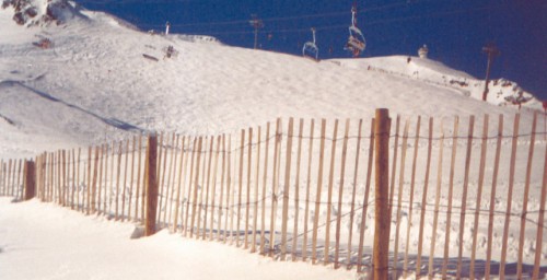 Barrière à neige en châtaignier